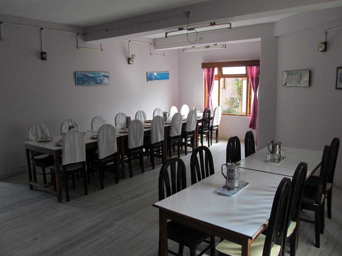 Hotel View Point Pelling Exterior photo